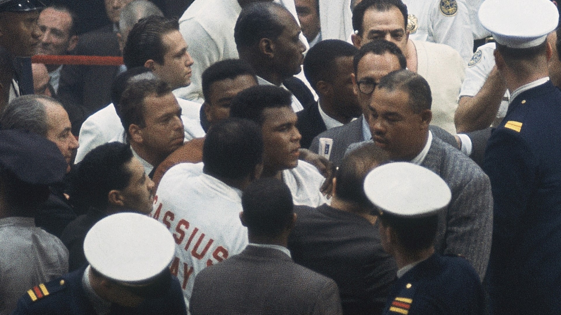 Irsay collection adds first boxing robe with name Muhammad Ali | wthr.com