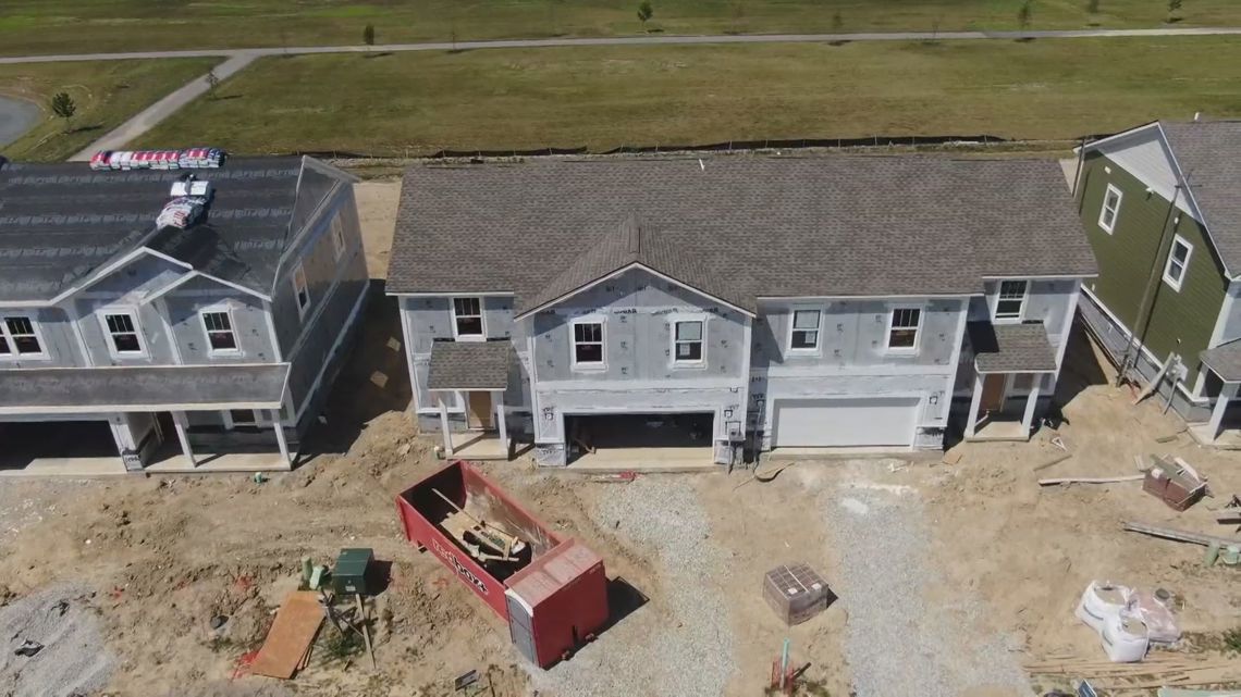 New home sales rise as builders offer incentives to buyers | What's the Deal?