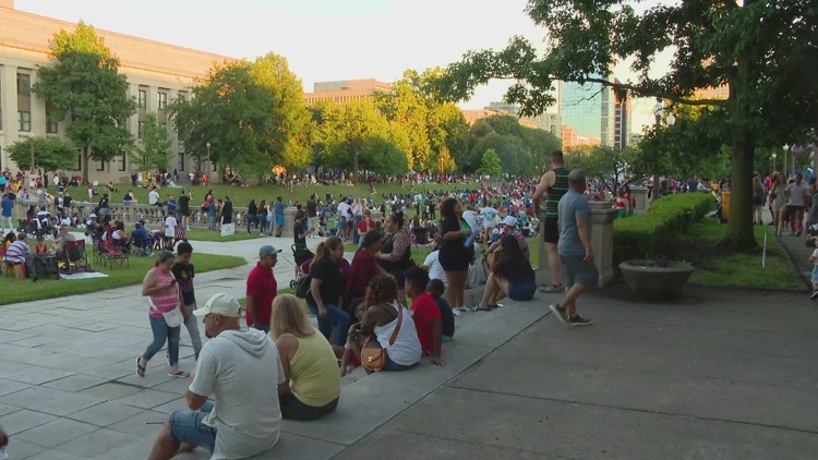 Preparing for Fourth Fest in downtown Indianapolis
