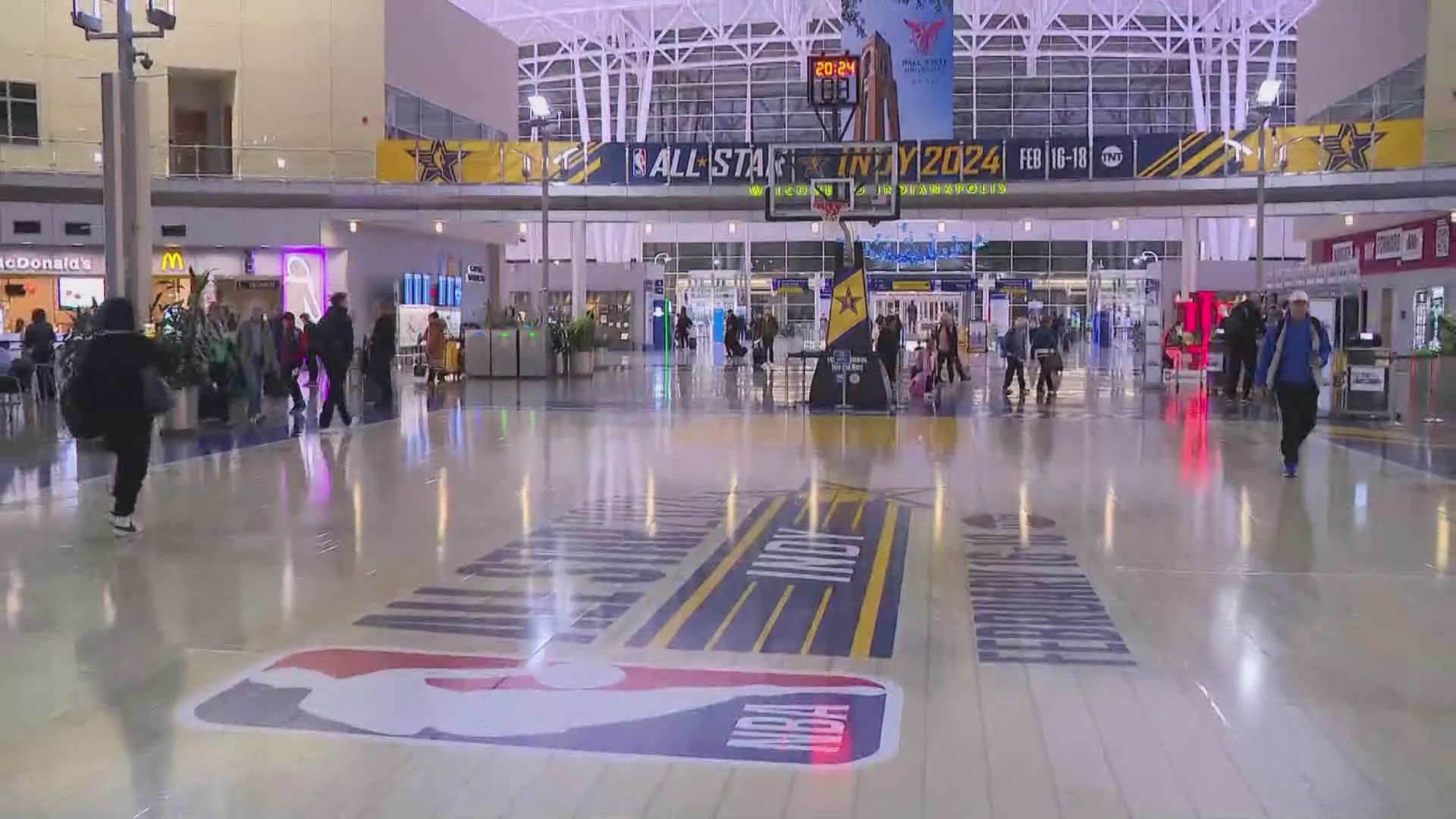 Fans travel through Indianapolis airport for NBA All-Star Weekend