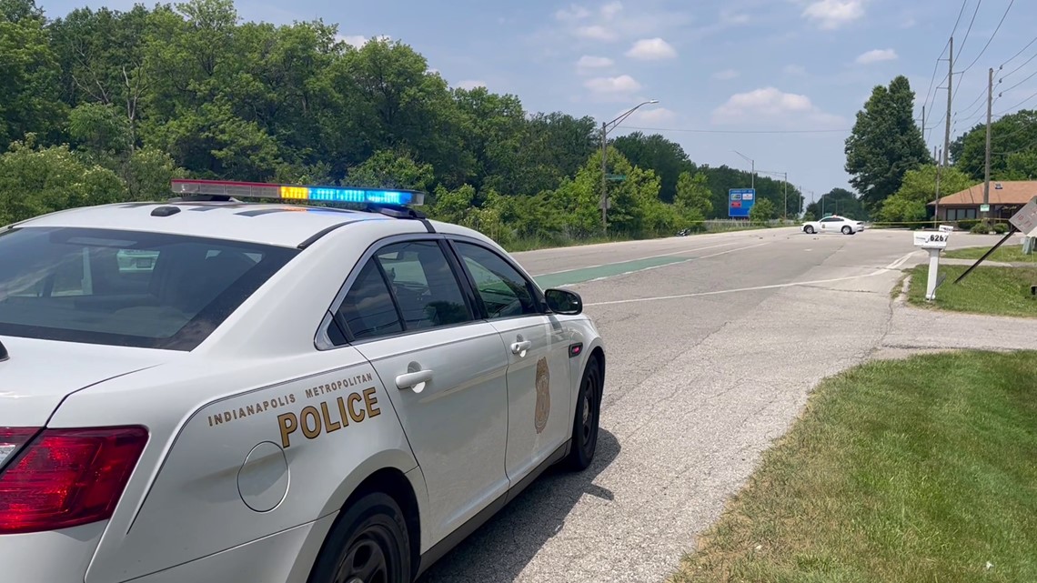 IMPD: 1 seriously injured in NW side crash involving motorcycle - Vimarsana News