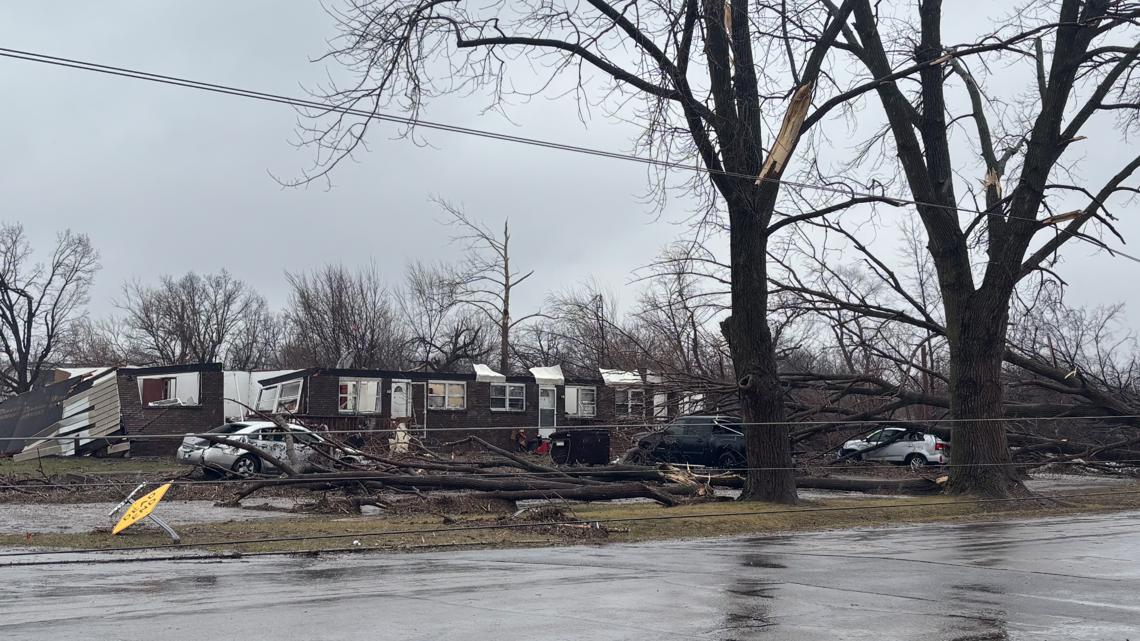 2 dead, 10 injured after tornado touched down in northwestern Indiana ...