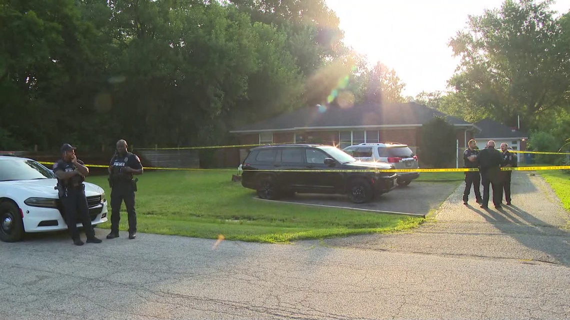 Police shoot suspect accused of shooting woman on northeast side of ...