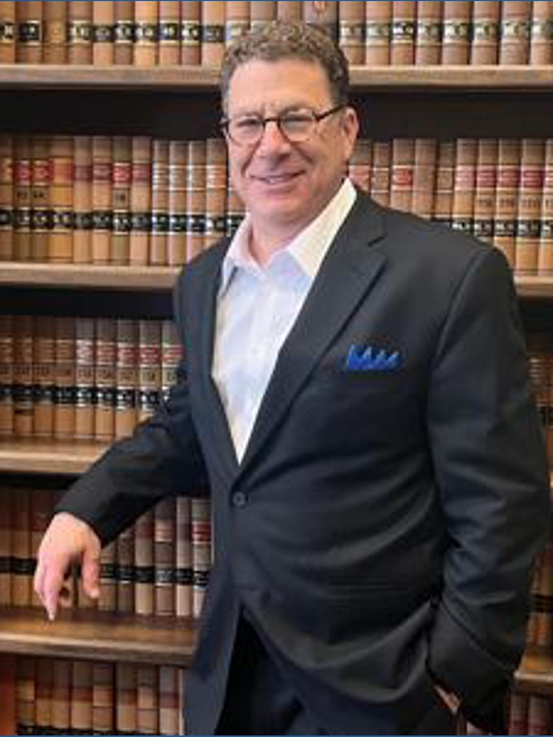 Indianapolis attorney Mark Zuckerberg suing Meta over repeated Facebook ...