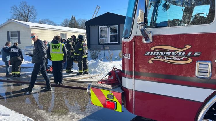 6 injured in Zionsville mobile home fire