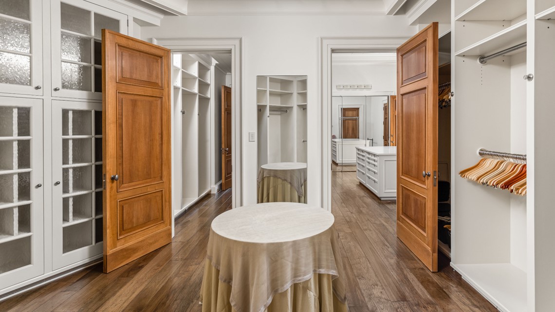 Indianapolis Linden House to showroom for RH