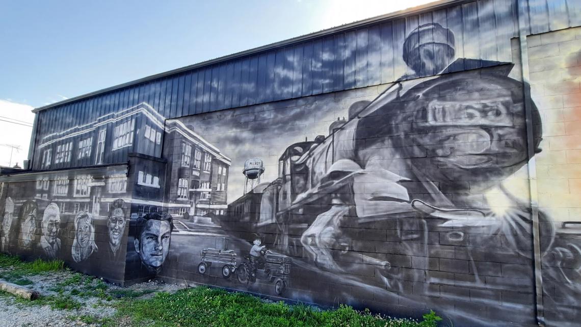 New mural brings Milroy's community pride to life