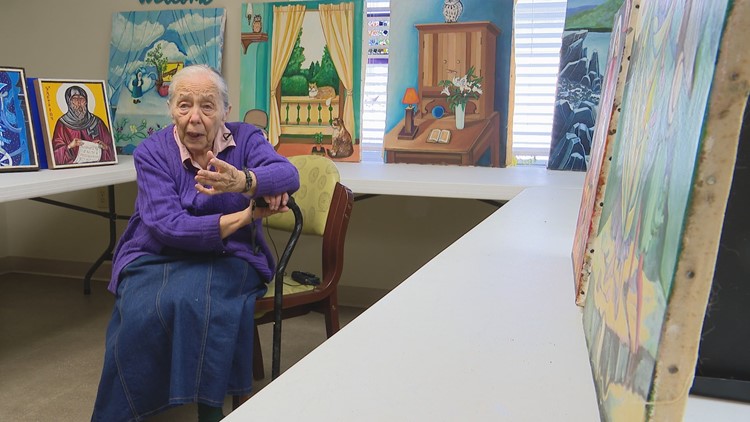 91-year-old Indianapolis senior living resident wows people with her artwork