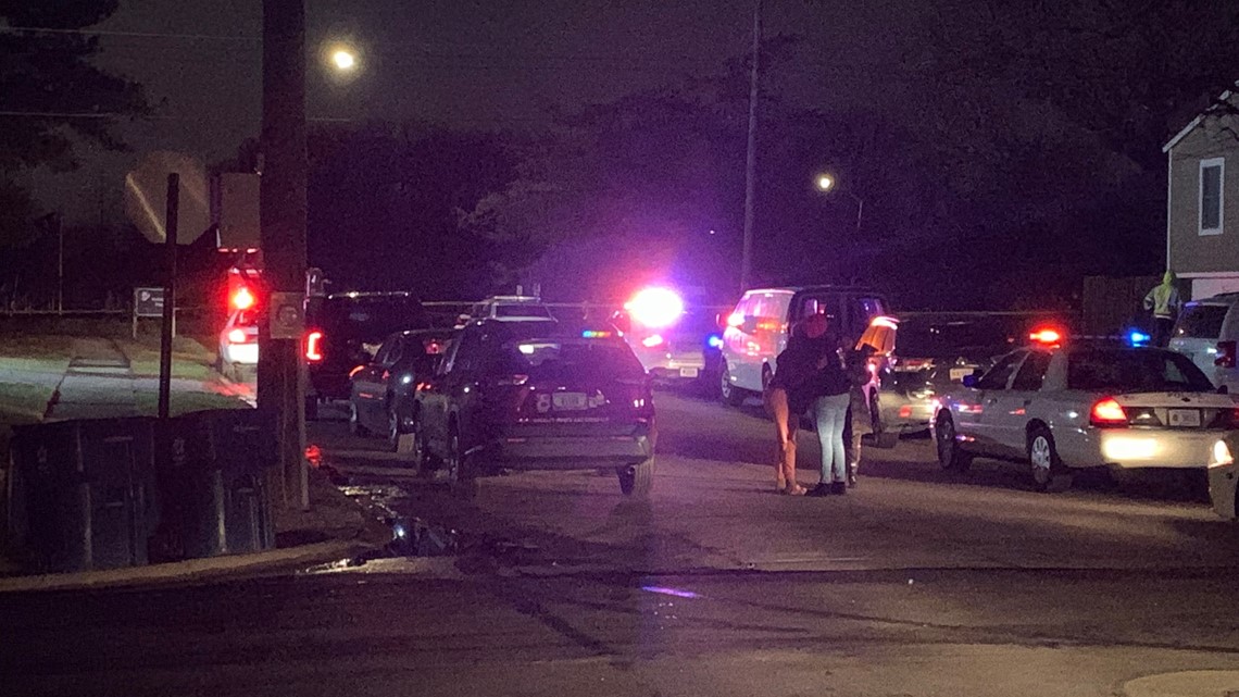 2 killed in shooting in northeast Indianapolis - Vimarsana News