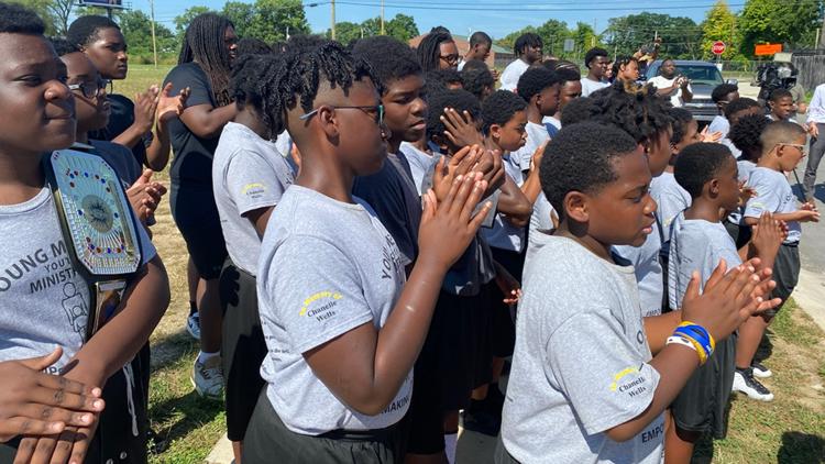 Summer camp for Indy boys gets surprise from police