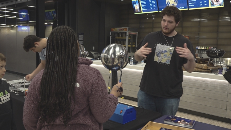 Pacers, Eli Lilly team up to bring STEM Fest to Gainbridge Fieldhouse