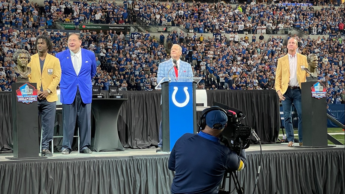 Overtime. 08th Oct, 2017. Payton Manning gets his jersey retired during  halftime of NFL football game action between the San Francisco 49ers and  the Indianapolis Colts at Lucas Oil Stadium in Indianapolis