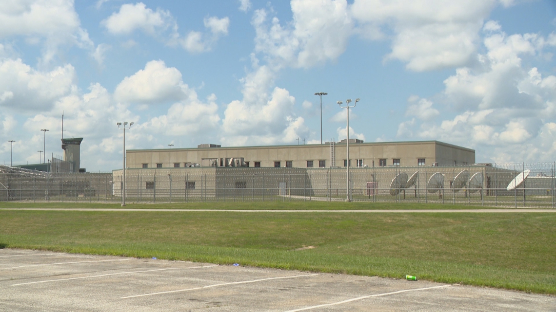 59-year-old man dies in ICE custody at Miami Correctional Facility ...