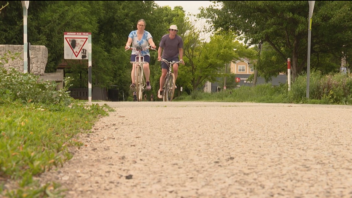 Indiana lawmakers, cyclists push for vulnerable road user law