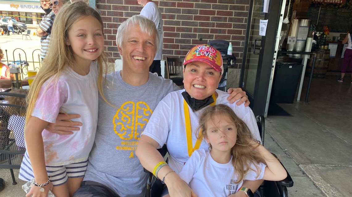 Hundreds attend 5K organized by Carmel mother with brain cancer - Vimarsana News