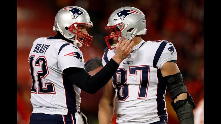 Tom Brady & Rob Gronkowski -Gronk. - New England Patriots