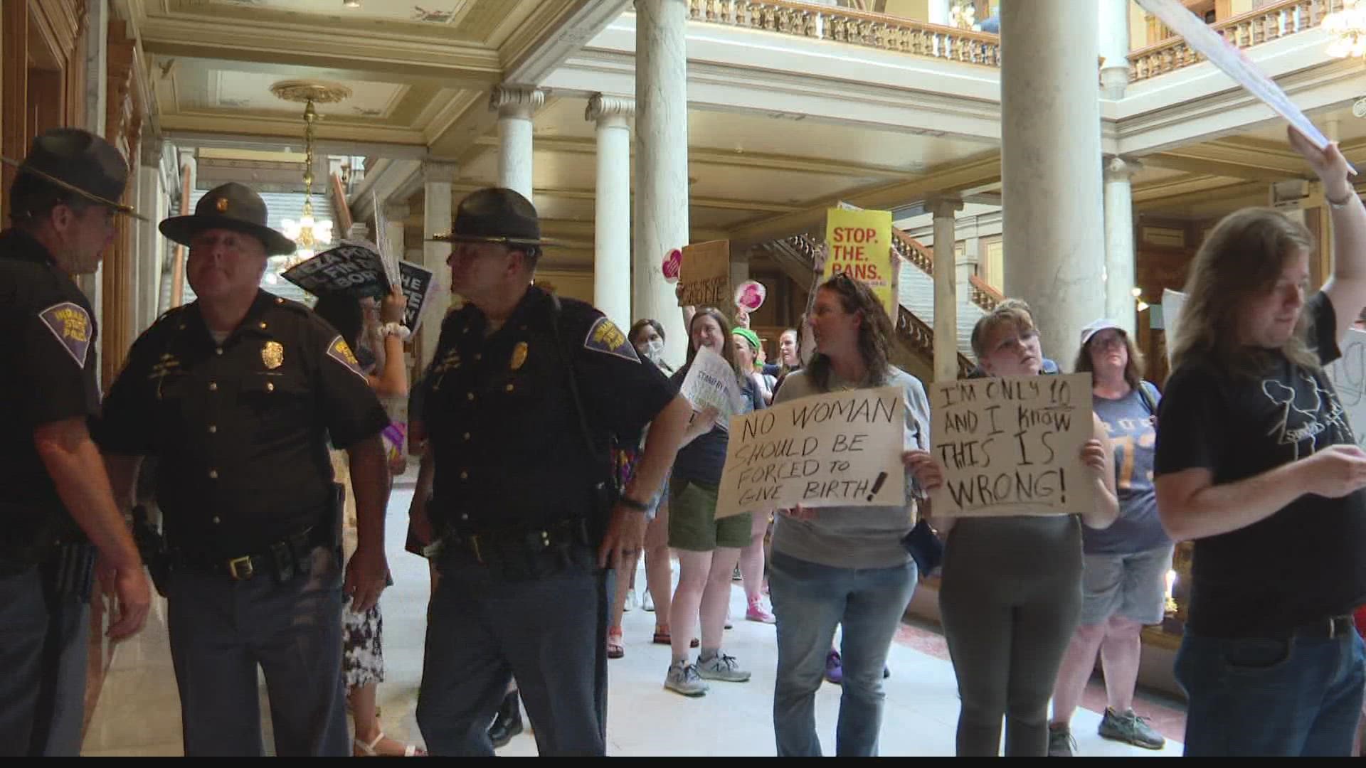 Protesters on both sides of the abortion access debate made their voices heard Monday as the special session got underway at the Indiana Statehouse.
