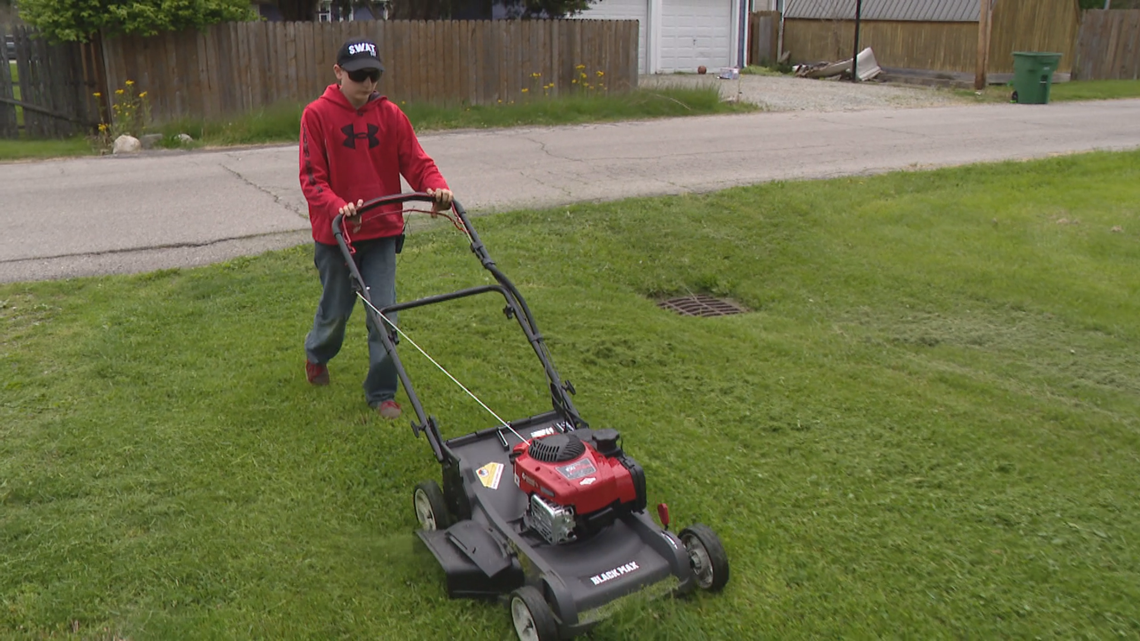 Firefighters buy New Castle teen new lawnmower after fire - Vimarsana News