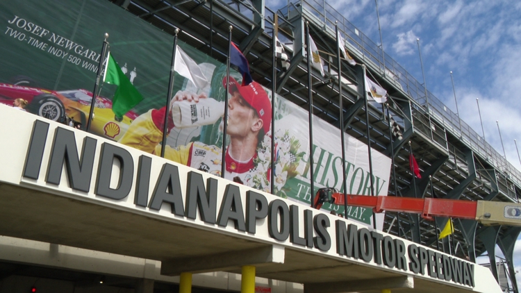 ‘It’s special just to represent this facility’ | Banner commemorating Newgarden’s back-to-back Indy 500 wins installed outside IMS