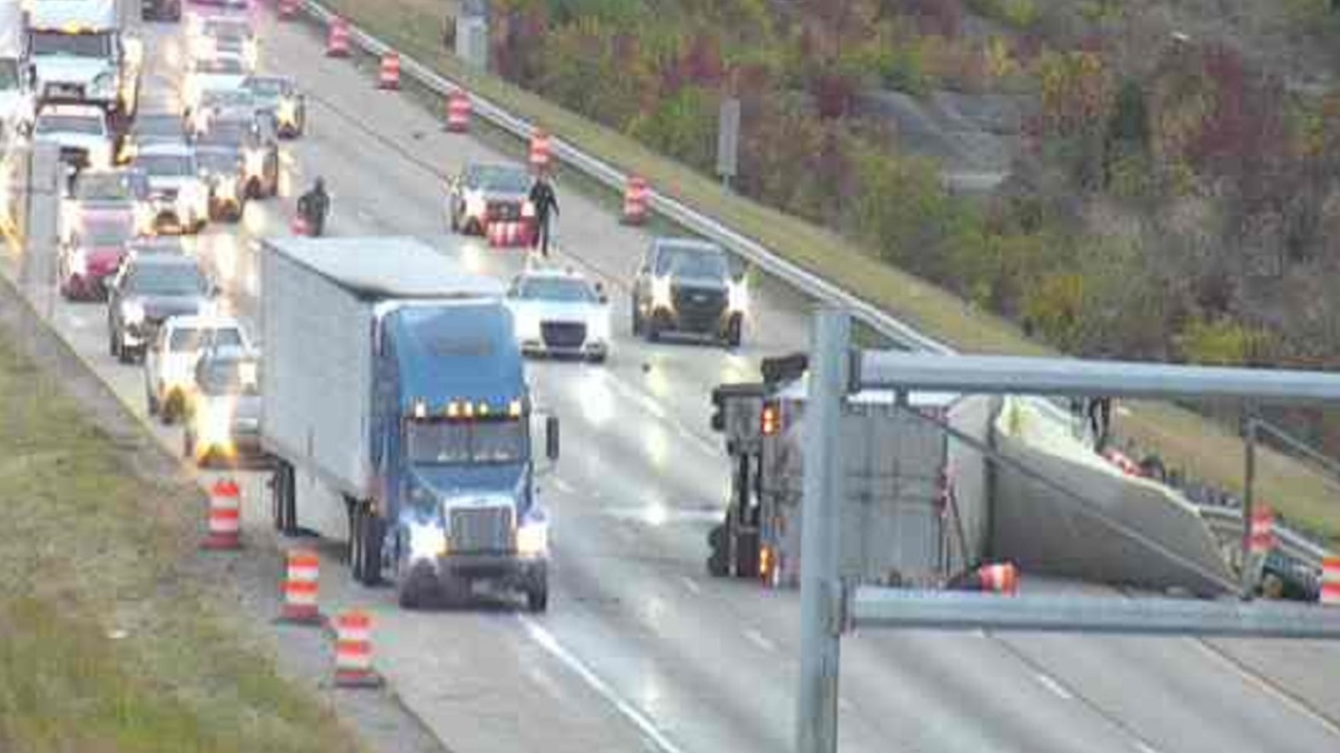 semi-crash-blocks-traffic-on-i-465-on-indy-s-south-side-wthr