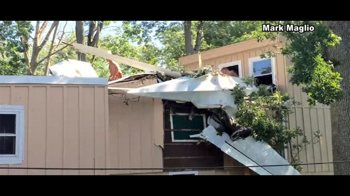 Connecticut plane crash caught on camera
