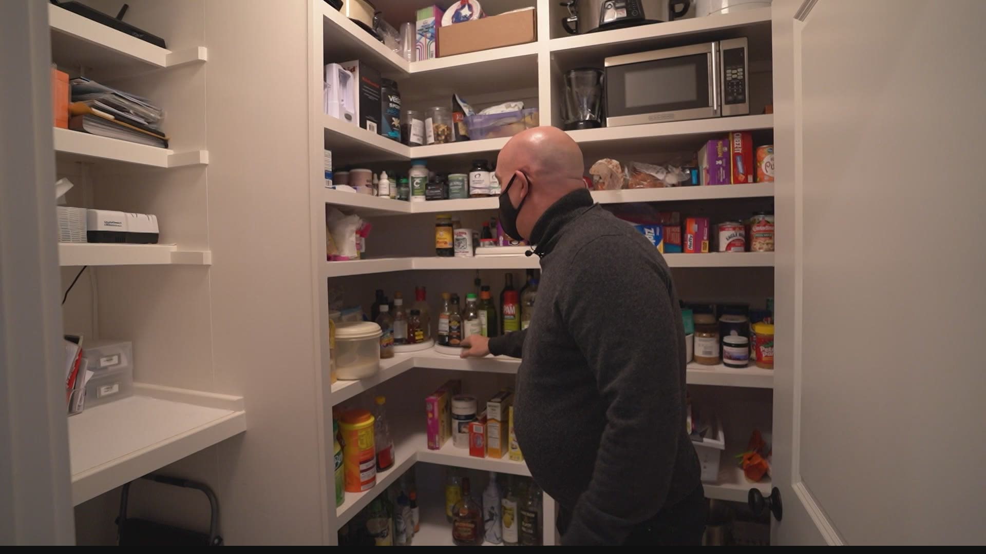A local musician is reinventing himself with a new career as a home organizer.