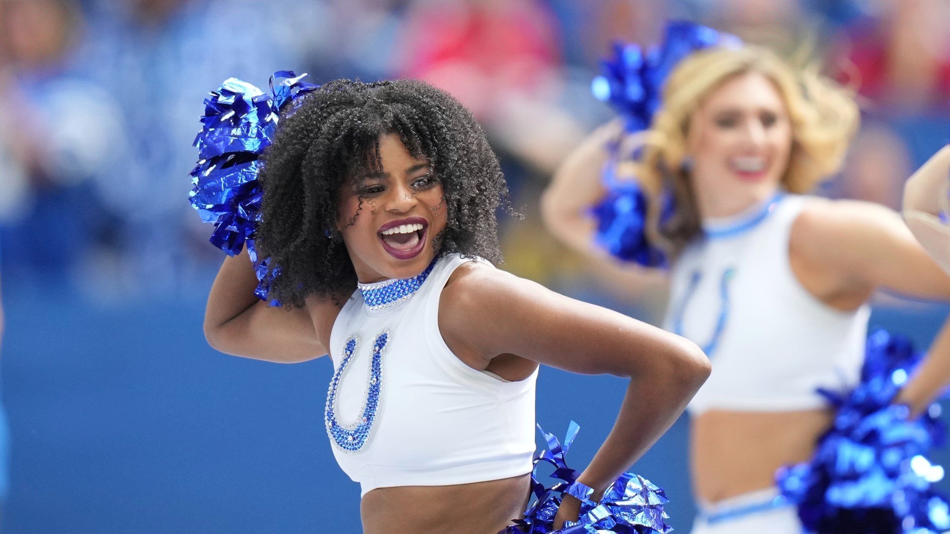How Much Does A Colts Cheerleader Make