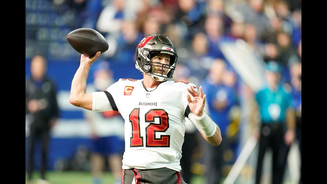 Tampa Bay Buccaneers at Indianapolis Colts Recap: Bucs Defense, Fournette  Steal One from Colts in 38-31 Win - Tampa Bay Buccaneers, BucsGameday