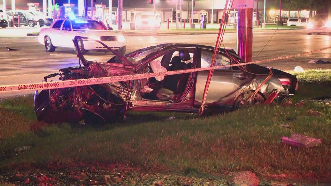 Coroner Identifies 3 Killed In Crash On Indy S East Side Involving Car From Earlier Police Chase