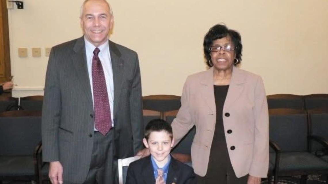 Indiana lawmakers amend bill, save school protections for kids with diabetes