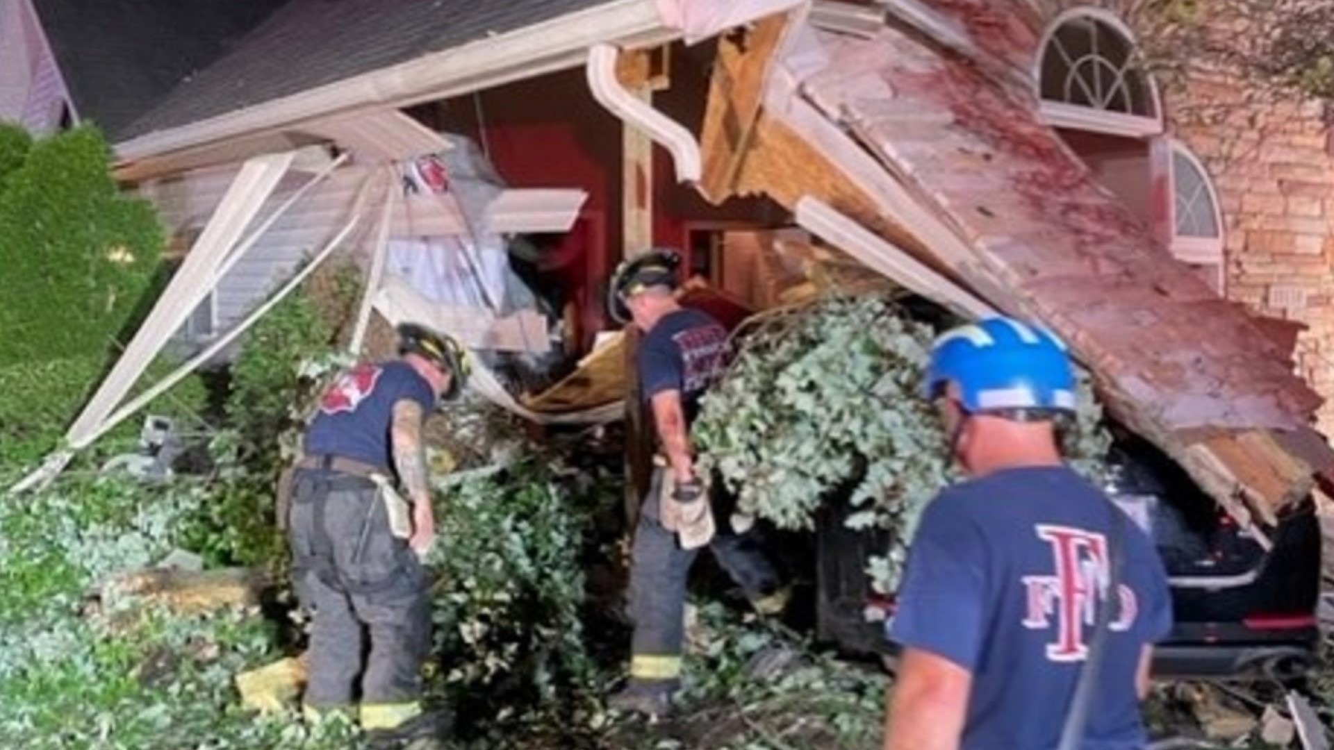 Car crashes into Fishers home after police chase
