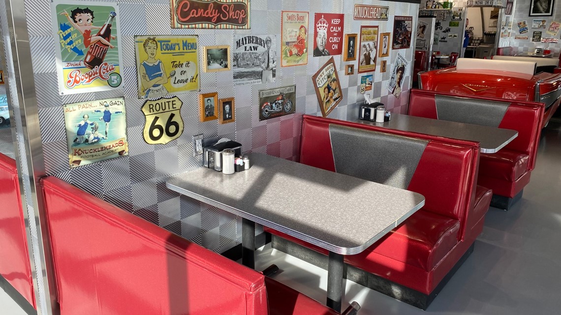 The Knuckle Sandwich reopens in Bargersville