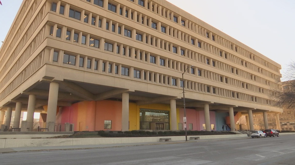 Immigration court open in Indianapolis, hearing cases of people fighting to stay in the US