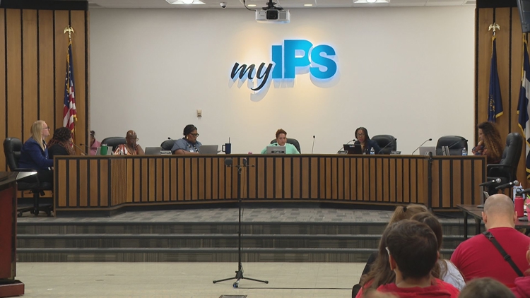 Parents, teachers split on IPS decision to leave Enroll Indy