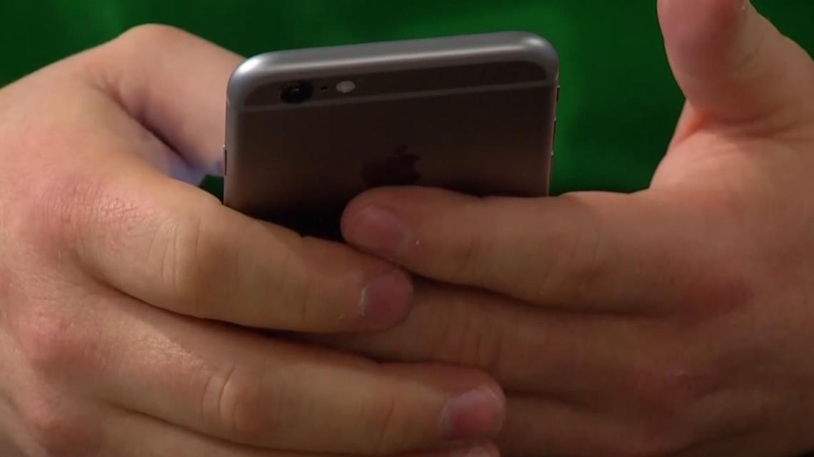 Indiana Senate passes bill to ban cellphones in schools, advances to House