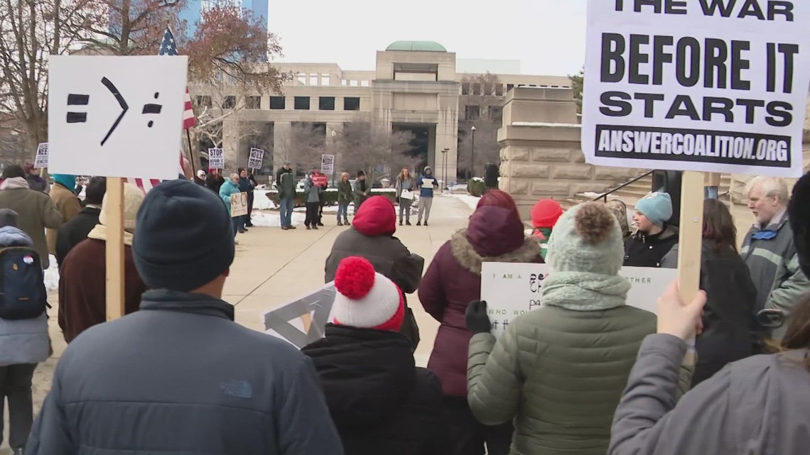 Protesters gather outside Indiana statehouse to rally against ...