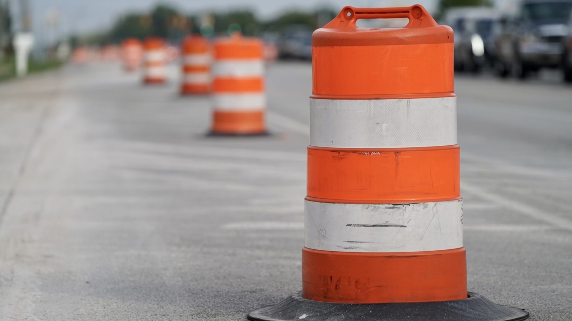 Multiple lanes will be closed as INDOT crews work on the area between 71st Street and Pendleton Pike.