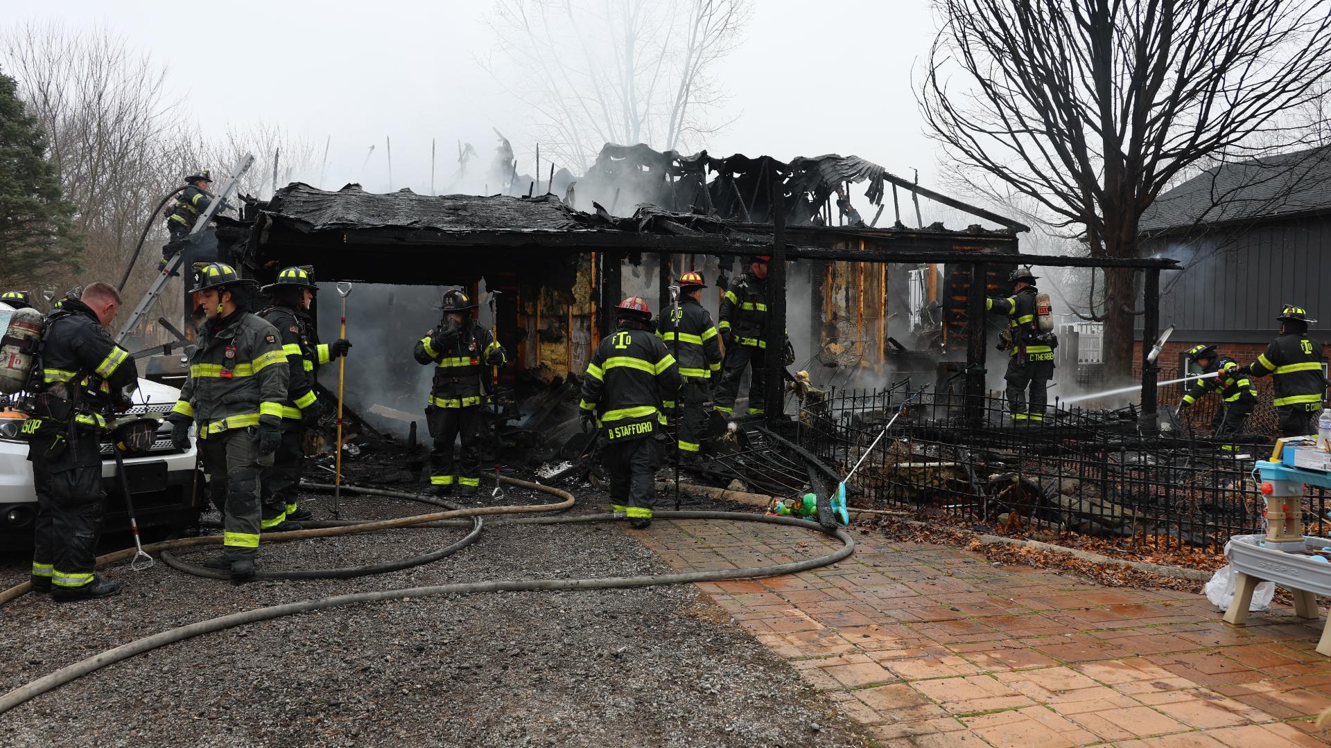 2 kids, 4 adults hospitalized after fire on Indy's east side Christmas ...