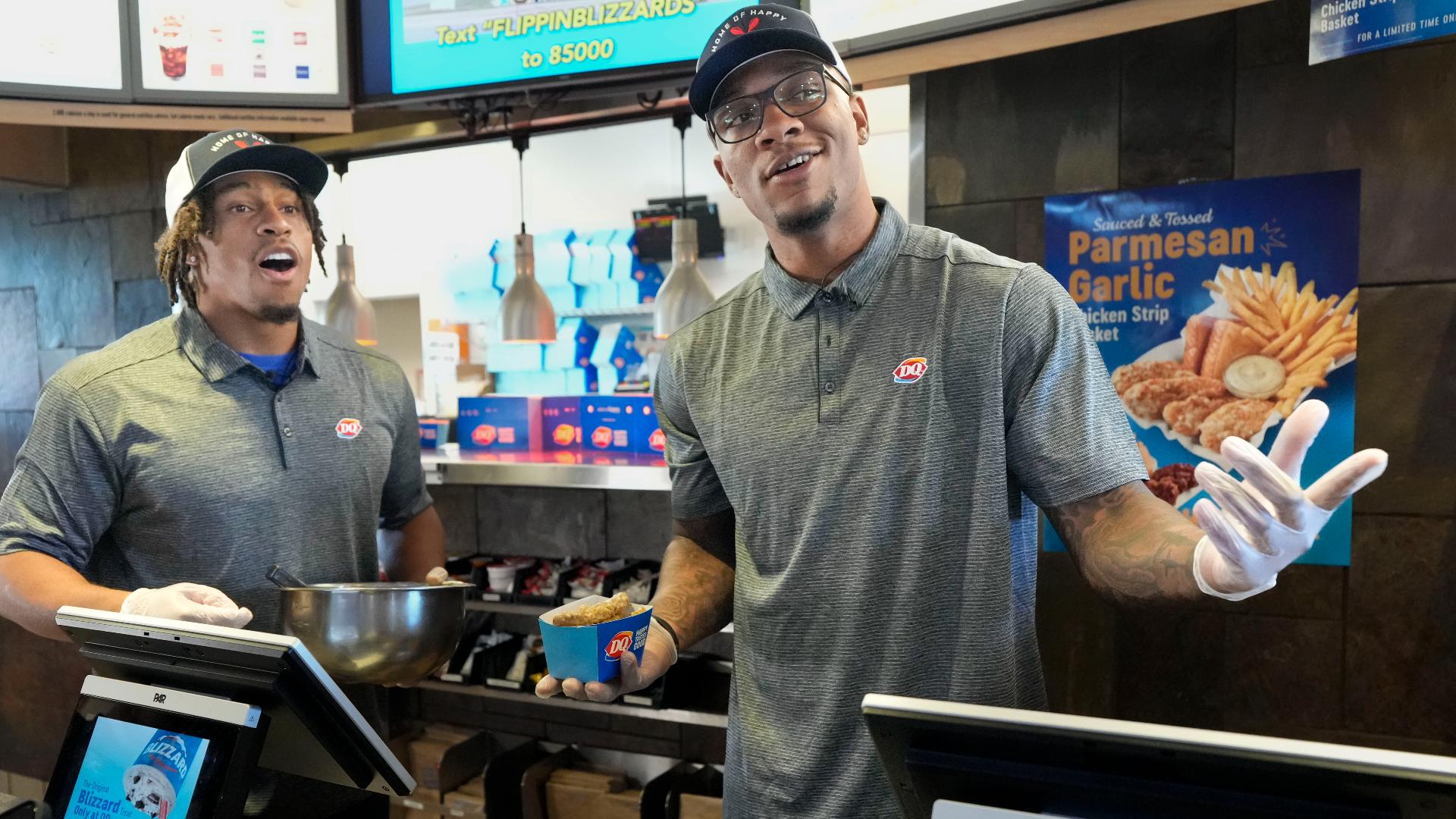Anthony Richardson, Jonathan Taylor surprise fans at Dairy Queen