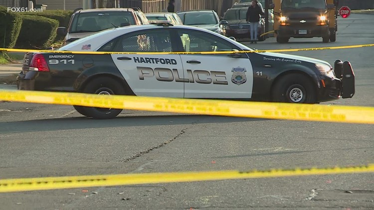 1 dead after stabbing in Hartford, police investigating