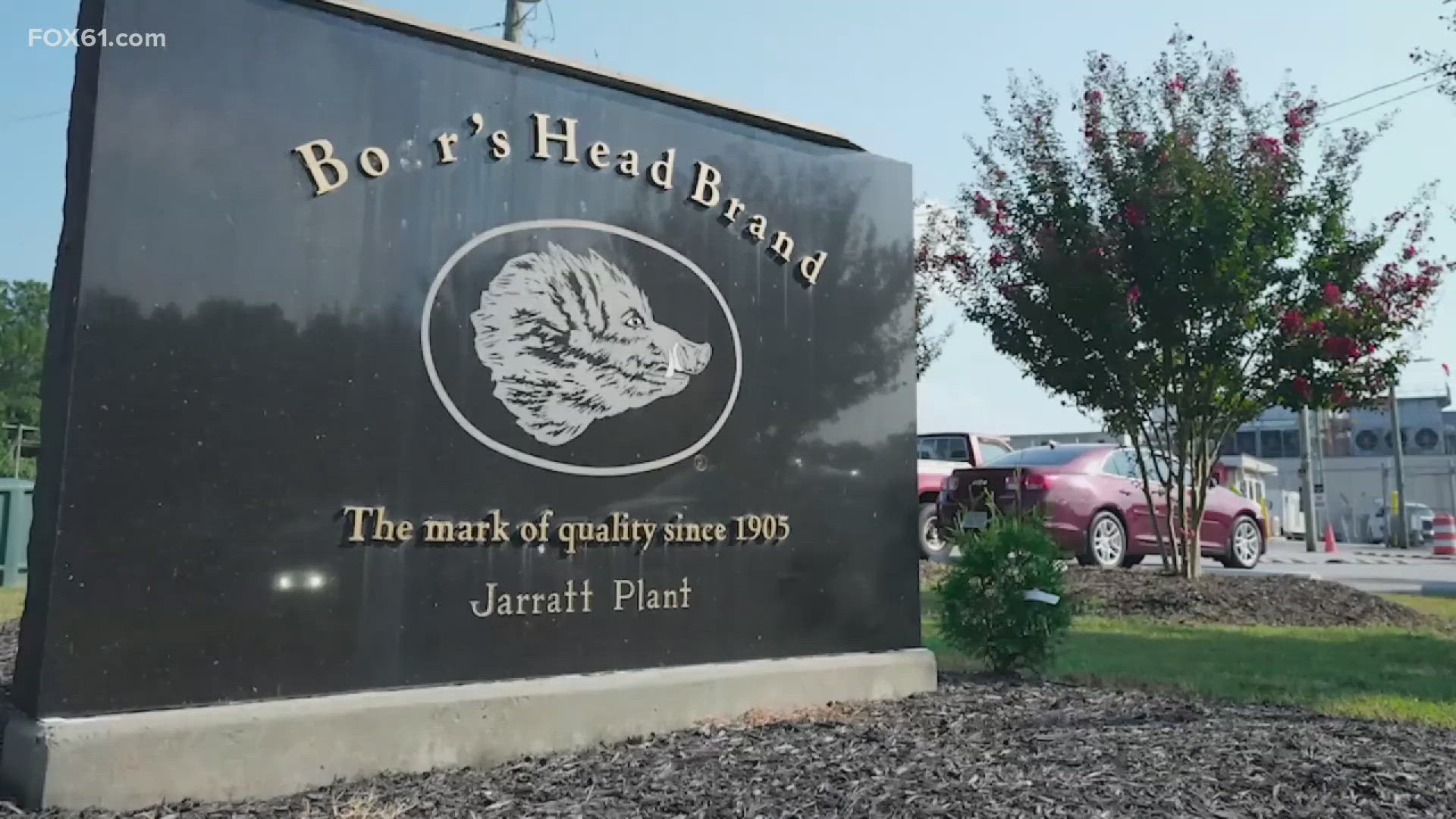 U.S. Sen. Richard Blumenthal is calling for possible criminal charges after multiple deaths and hospitalizations linked to a listeria outbreak from Boar's Head Deli.