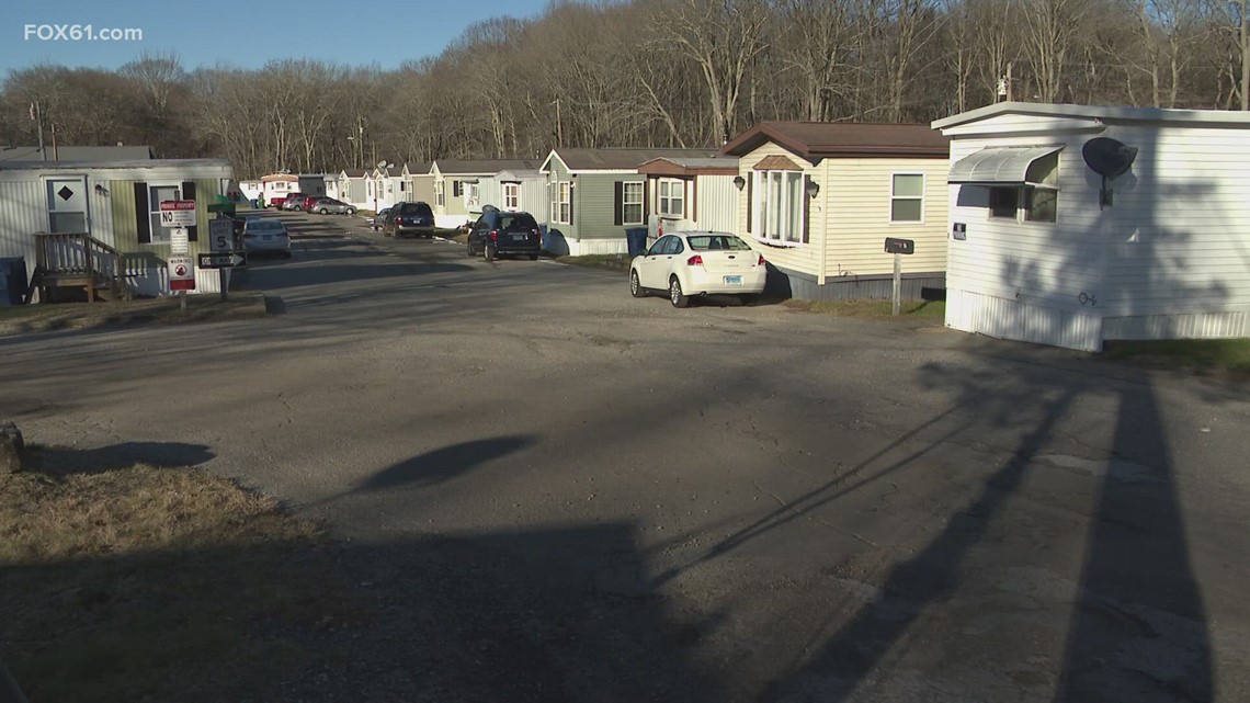 Waterford mobile home park residents speak out on mail issues | fox61.com