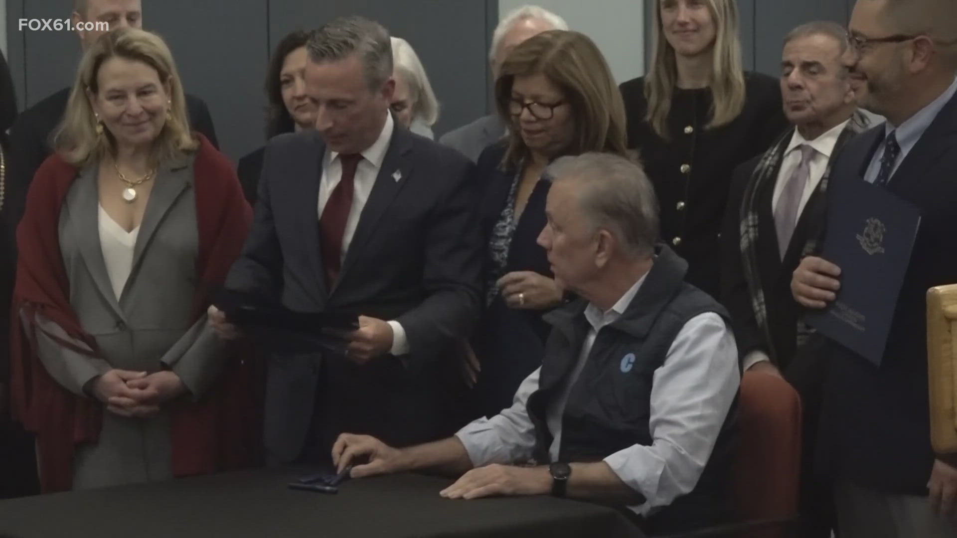 Connecticut lawmakers celebrate controversial Affordable Housing Bill ...