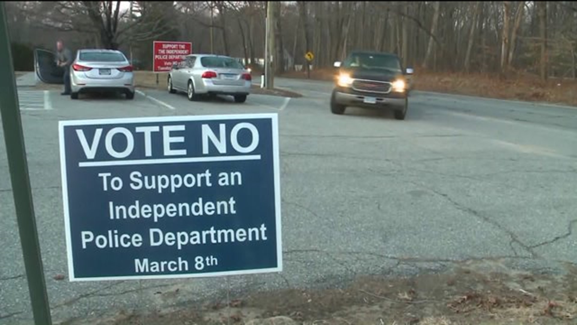 Montville residents decide not to institute independent police department