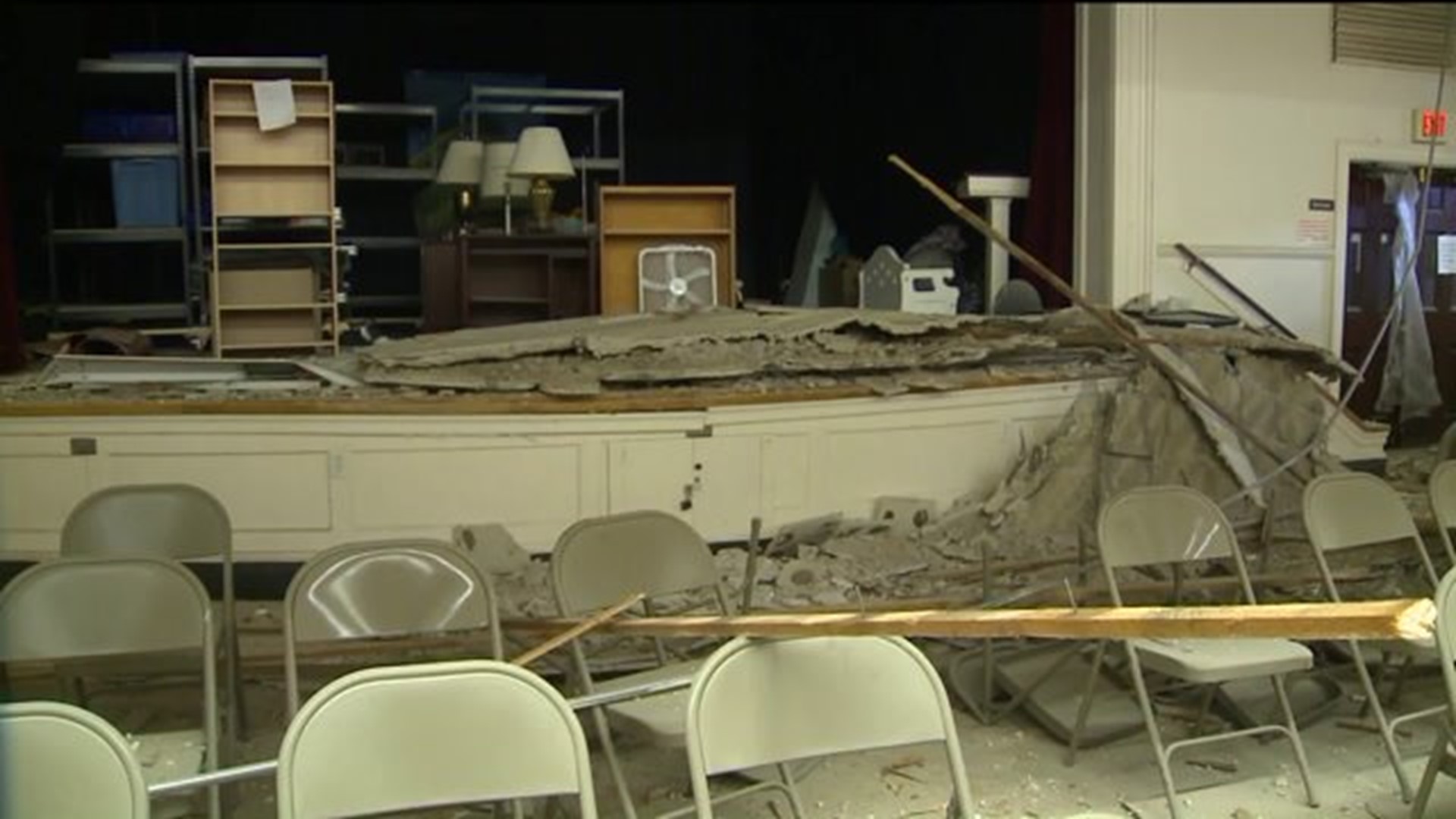 Ceiling collapse doesn`t deter church from it`s mission