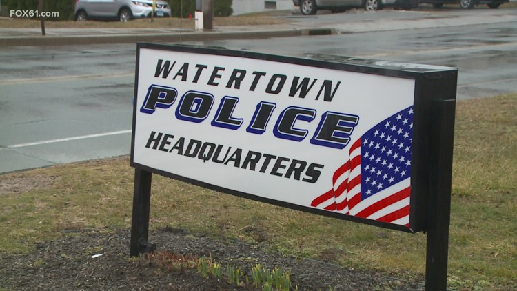 Watertown crash kills 1: Police
