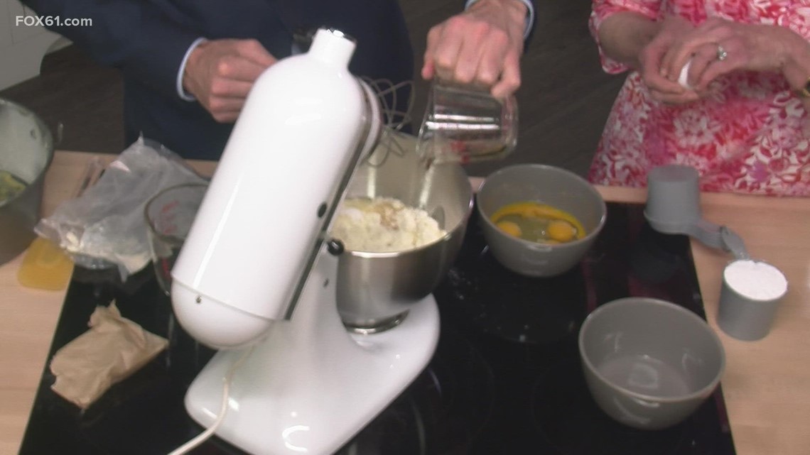 Making glazed lemon-orange cake with FOX61's Keith McGilvery and his mom