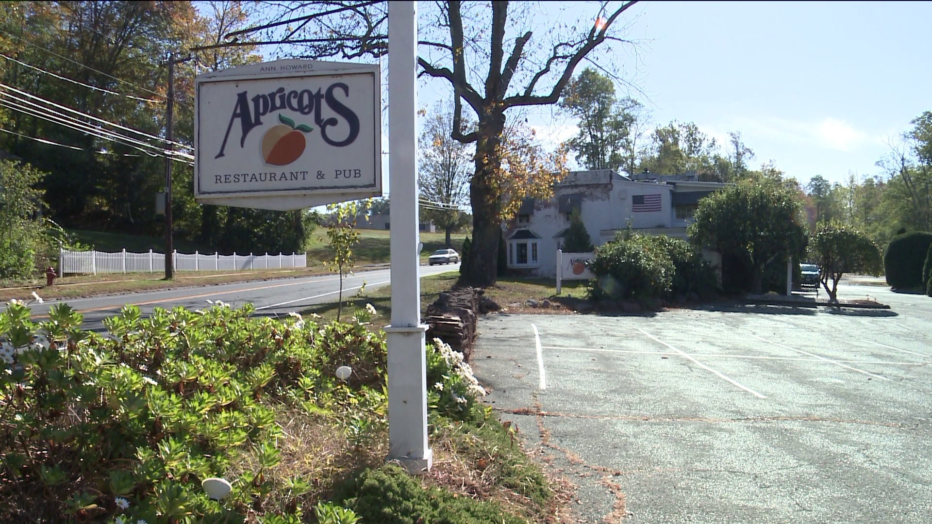 Auction held at Apricots in Farmington