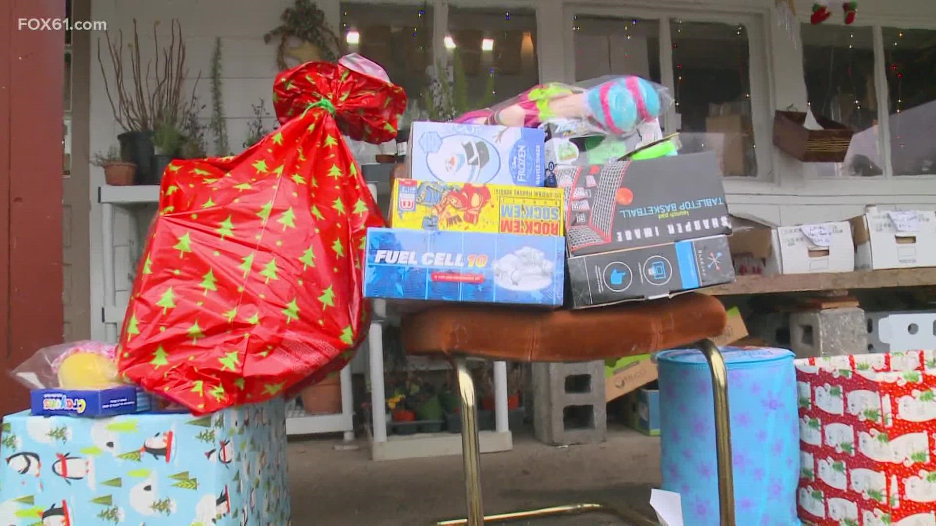 Lyndale Farm collects toy and food for needy