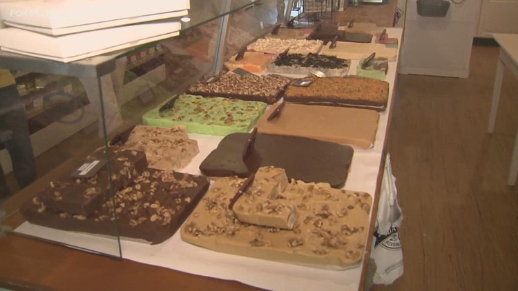 Niantic ice cream shop offers a variety of sweets